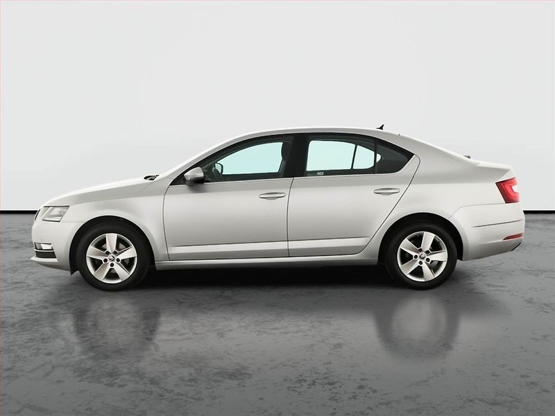 Škoda Octavia (2019) Style 1.6 TDI, ČR,1.maj - fotka 3 z 14