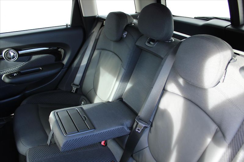 Mini Clubman 2.0D A/T NAVI LED 1.MAJITEL ČR - fotka 10 z 22