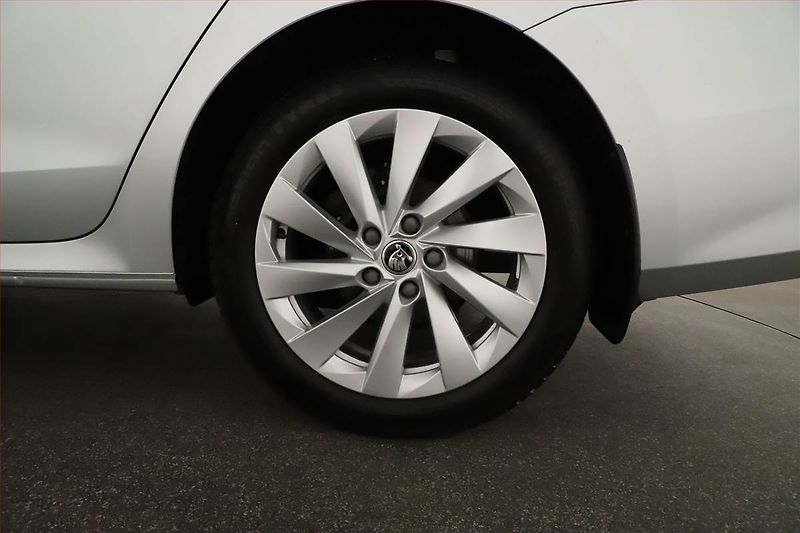 Škoda Octavia (2024) Top Selection 2.0 TDI - fotka 20 z 20
