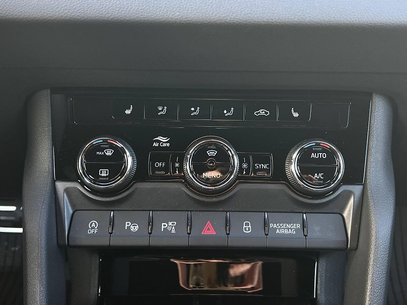 Škoda Karoq (2025) Sportline 7DSG 1,5TSI - fotka 18 z 24