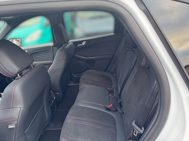 Ford Kuga ST LINE X PHEV CZ TOP Výbava Z - fotka 11 z 20