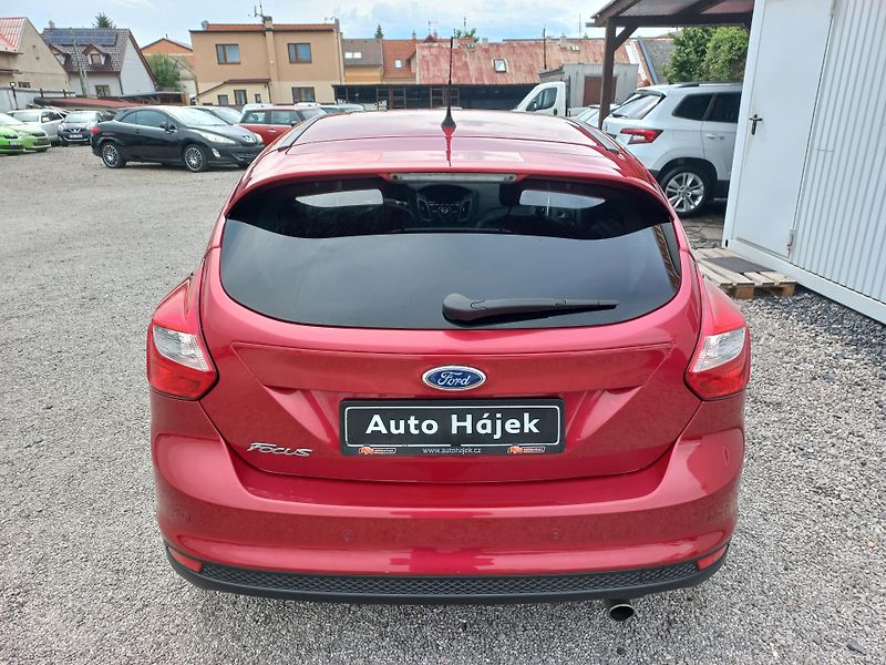 Ford Focus (2011) 1.6i 110kW  - fotka 7 z 22