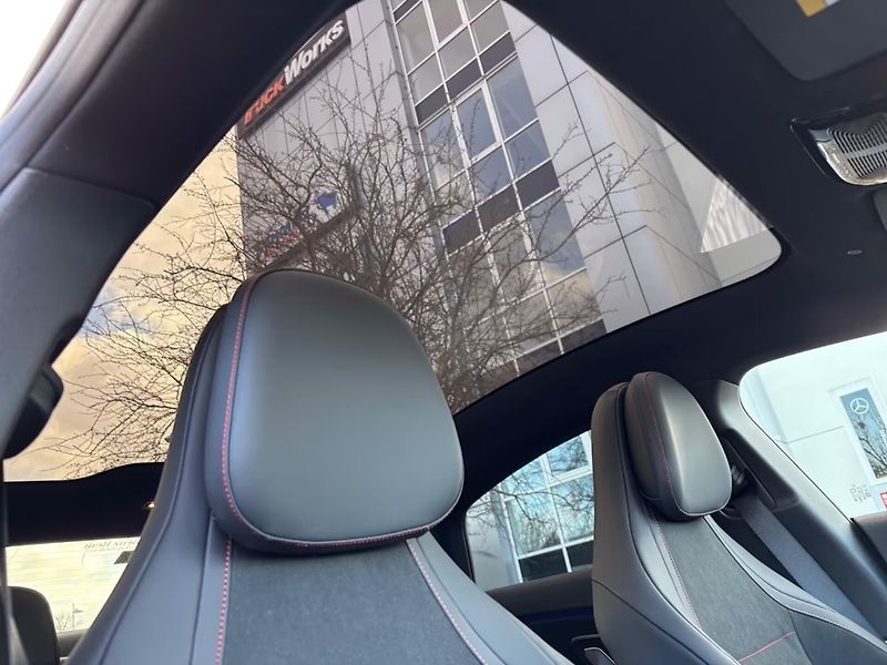 Mercedes-Benz CLA 250+ AMG Superscreen Pano Burm - fotka 11 z 22