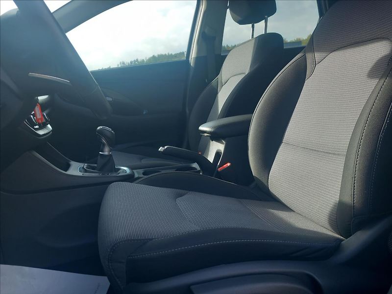 Hyundai i30 1,5 l Comfort Climate - fotka 13 z 18