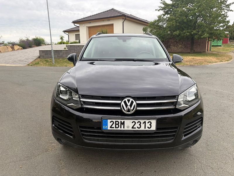 Volkswagen Touareg (2013) 3.0TDI180kW/4x4/VZDUCH/WEBASTO - fotka 2 z 35