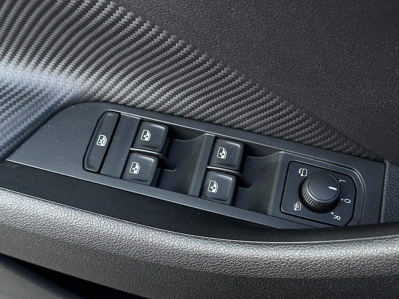 Škoda Scala 1.0TSi 116PS Monte Carlo Matri - fotka 15 z 46