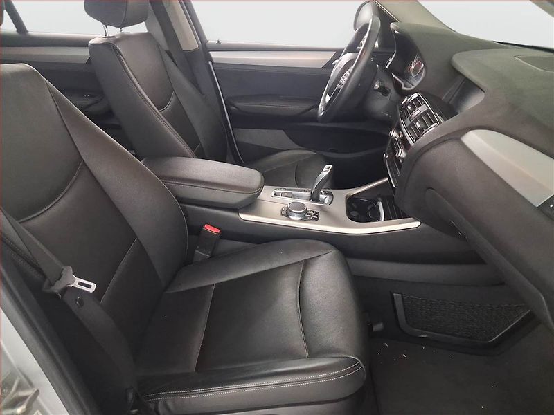 BMW X3 (2016) sDrive18d, Automat, Serv.kniha - fotka 9 z 19