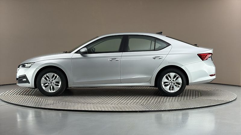 Škoda Octavia 2.0 TDI DSG Ambition - fotka 4 z 24