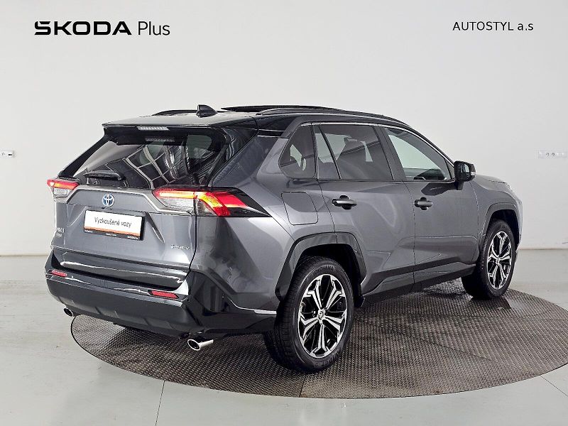 Toyota RAV4 (2025) 2.5PHEV 309k 4X4 EXECUTIVE SKY - fotka 2 z 28