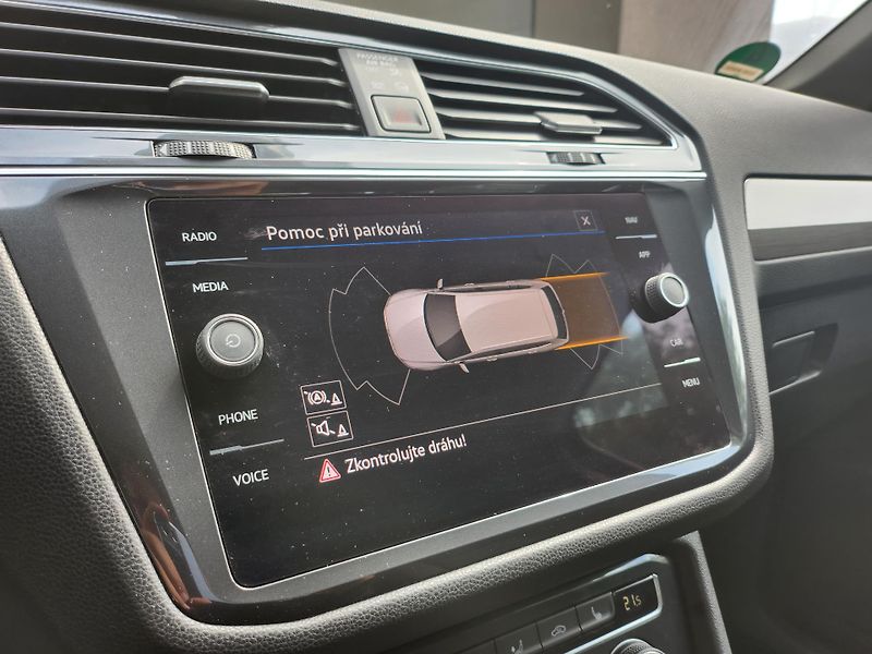 Volkswagen Tiguan Comfortline 2.0 TDI 147kw DSG - fotka 16 z 26
