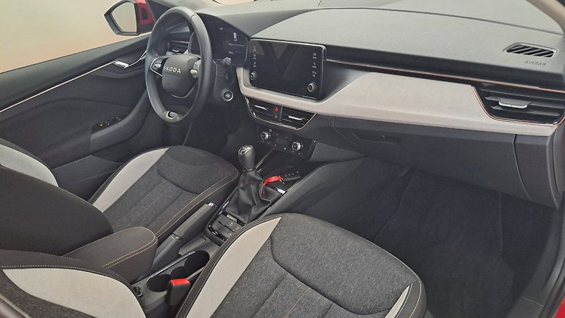 Škoda Scala (2025) Top Selection 1,0 TSI 85 kW - fotka 15 z 23