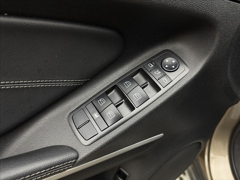 Mercedes-Benz Třídy M 3,0 ML 350 4X4 TAŽNÉ KAMERA ČR - fotka 26 z 44