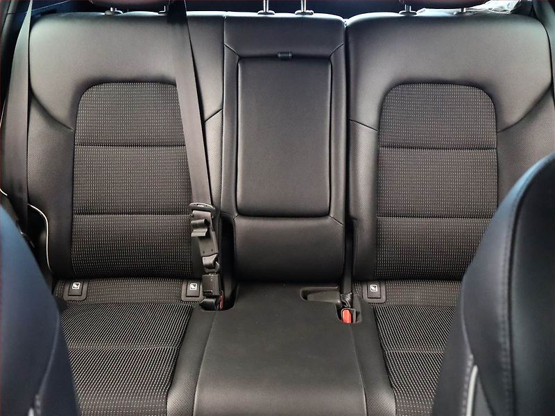 Kia Sportage (2021) GT Line 1.6 T-GDI - fotka 8 z 19