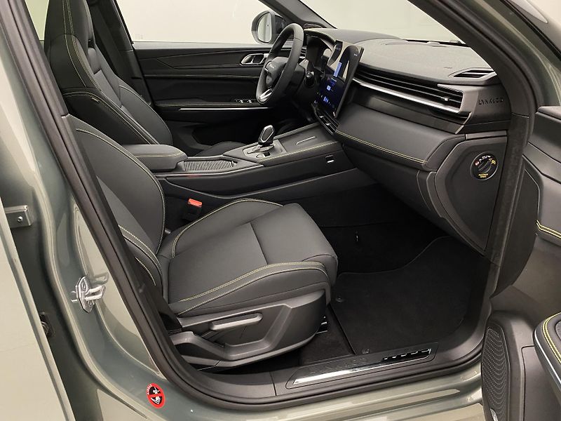 Lynk & Co 01 MORE PHEV AUT CZ 1.maj - fotka 25 z 95