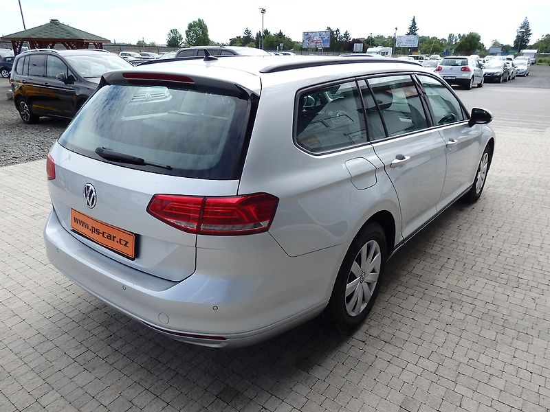 Volkswagen Passat 2.0 TDI 110 kW NAVI, 1.MAJITEL - fotka 4 z 21