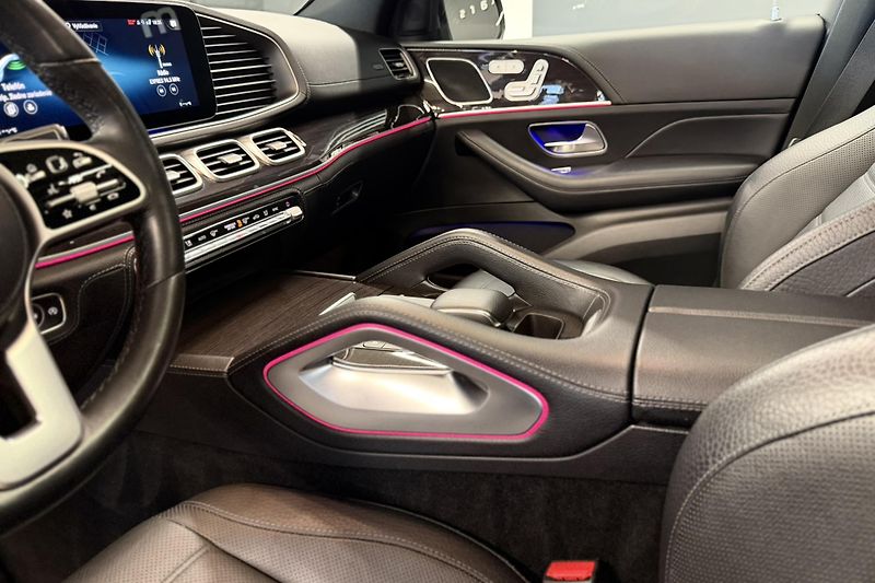Mercedes-Benz GLE (2021) GLE 300d 4Matic AMG Line - fotka 17 z 94