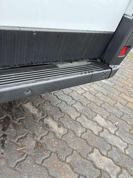 Citroën Jumper Furgon plus 4-35 L4H2 165 S&am - fotka 16 z 17