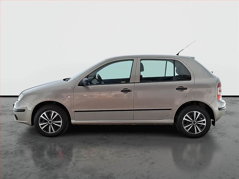 Škoda Fabia (2007) 1.2 12V, nová STK, servisované - fotka 3 z 13