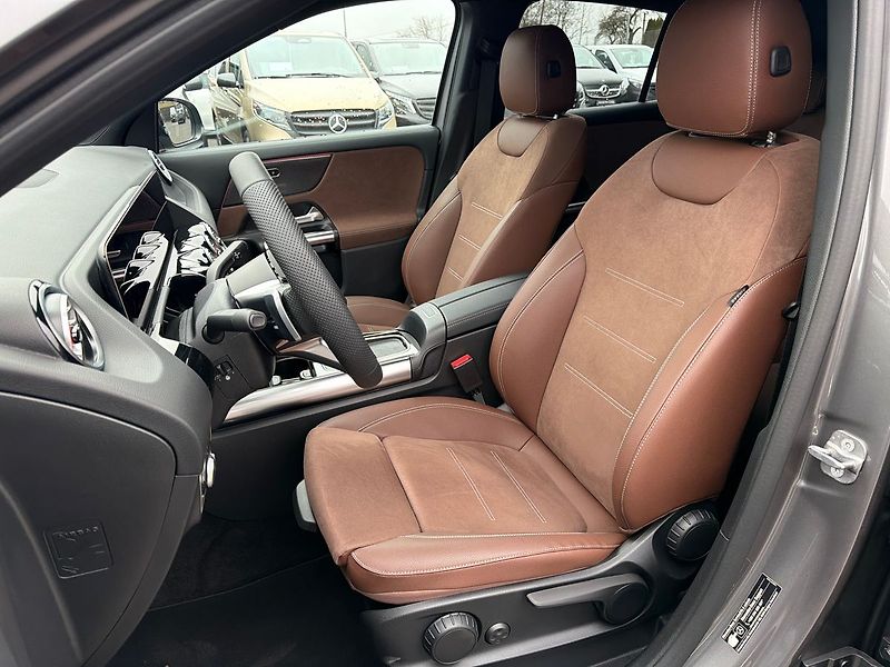 Mercedes-Benz GLA 200 d AMG Style Edition - fotka 27 z 35