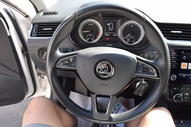 Škoda Octavia (2020) 2.0TDI 110kw AMBITION NAVI APP - fotka 29 z 48