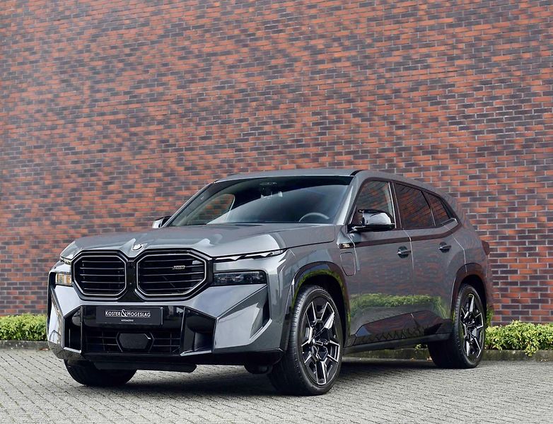 BMW XM (2023) 4.4 V8*Bowers&Wilkins - fotka 5 z 46