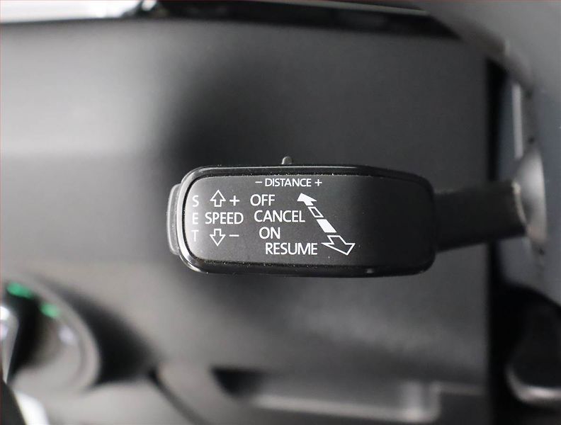 Škoda Karoq (2019) Style Plus 1.5 TSI - fotka 17 z 24