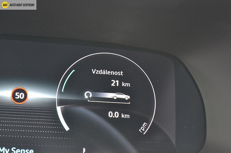 Renault Arkana Techno mild hybrid 140 EDC - fotka 42 z 49