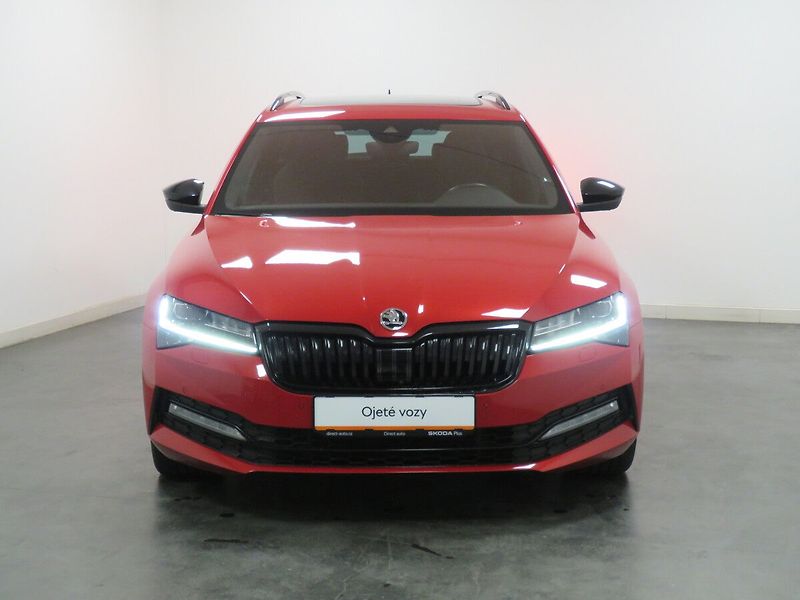 Škoda Superb - fotka 4 z 25