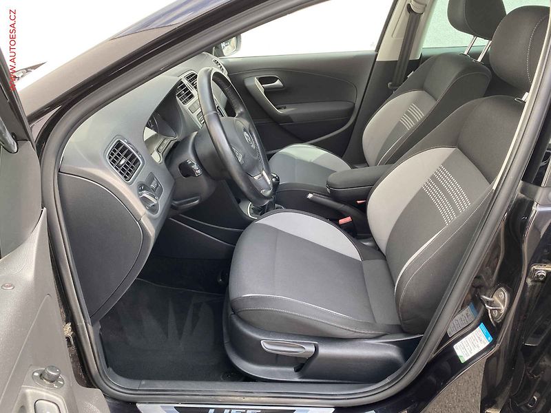 Volkswagen Polo (2014) 1.6 TDi, Life, park.asist - fotka 9 z 16