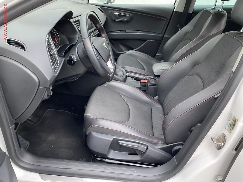 Seat Leon (2015) 1.4 TSi, 2.maj,ČR, LED, navi - fotka 9 z 19