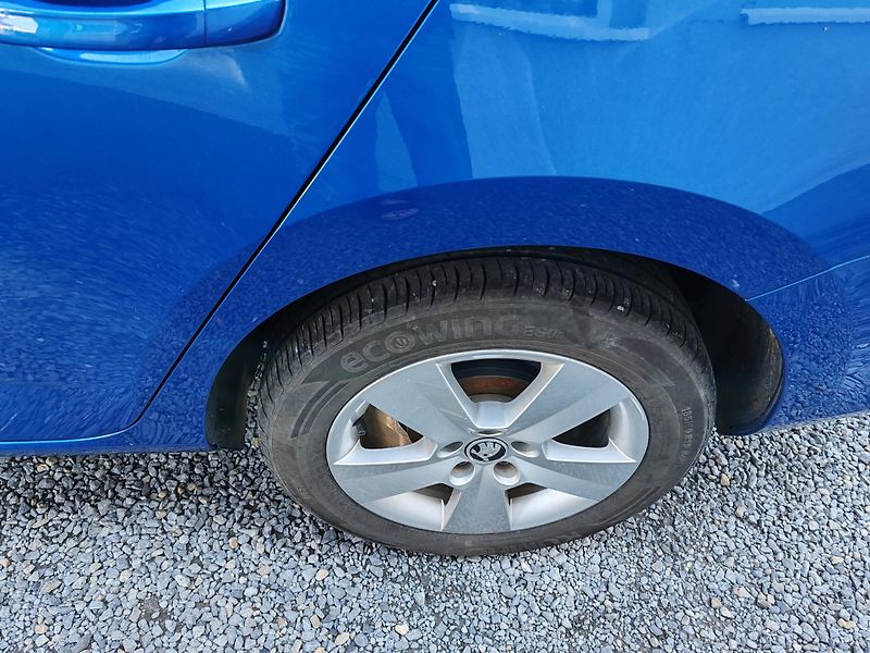 Škoda Fabia 1.0 TSI LPG - fotka 8 z 20