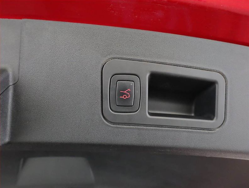 Tesla Model S (2019) P100D Ludicrous, SoH 91% - fotka 19 z 26