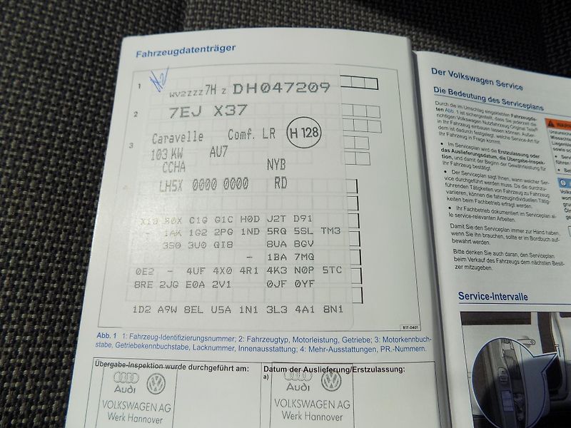 Volkswagen Caravelle 2,0 TDI 103 KW COMFORT NAVI - fotka 43 z 45