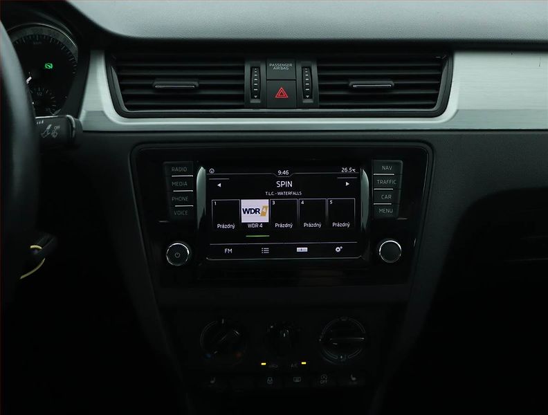 Škoda Rapid (2015) Ambition 1.2 TSI, Automat - fotka 12 z 16