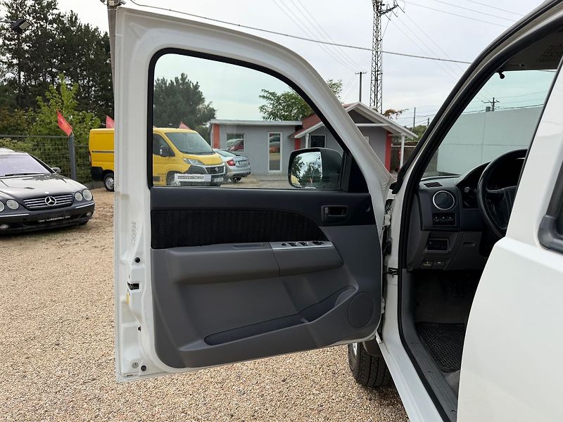Ford Ranger 2.5TDCI 105kw*ZADÁNO* - fotka 14 z 29