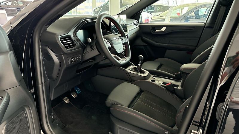 Ford Kuga (2024) ST-Line X 1.5 110kW, Winter - fotka 25 z 30