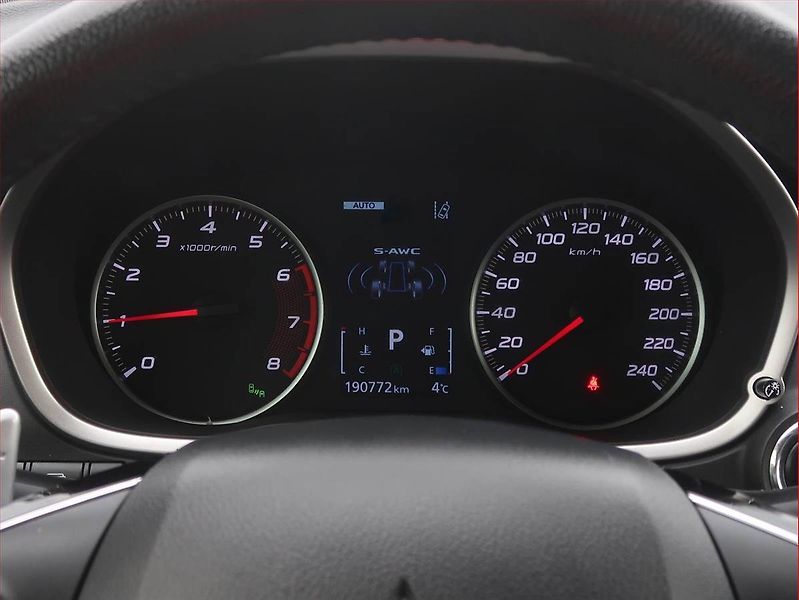 Mitsubishi Eclipse Cross (2018) 1.5 T-MIVEC, 4X4, Automat - fotka 11 z 18