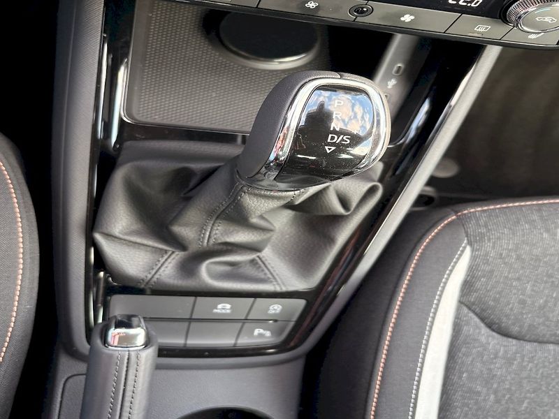 Škoda Kamiq (2026) Top Selection 1.0 TSI DSG - fotka 18 z 28