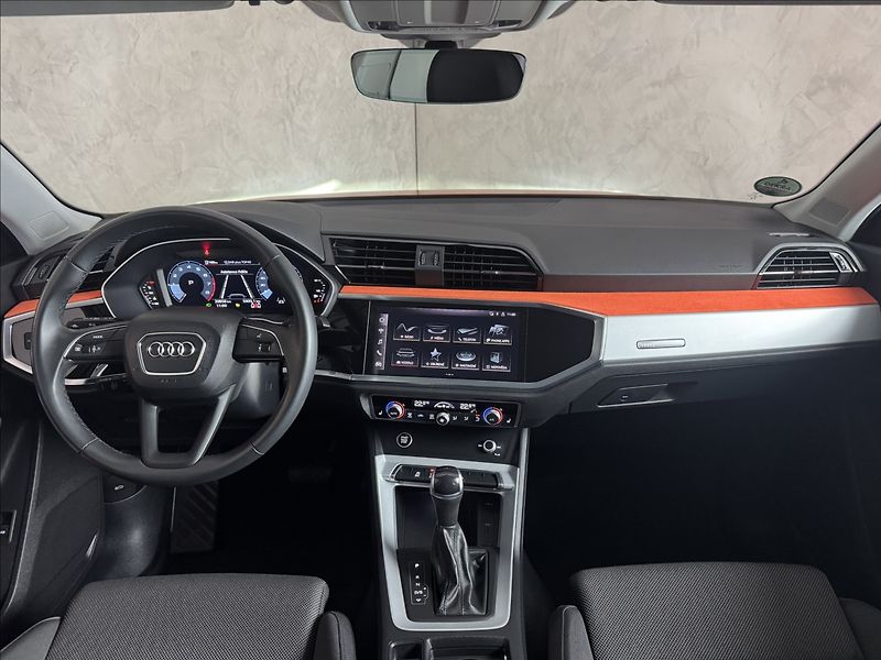 Audi Q3 1,5 TFSi  Advanced Záruka Assi - fotka 17 z 40