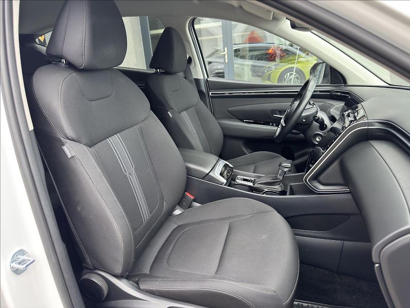Hyundai Tucson 1,6 T-GDI AT Style 4x4 - fotka 14 z 18