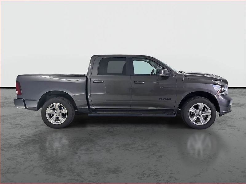 RAM 1500 (2020) 5.7 V8 Hemi - fotka 6 z 18