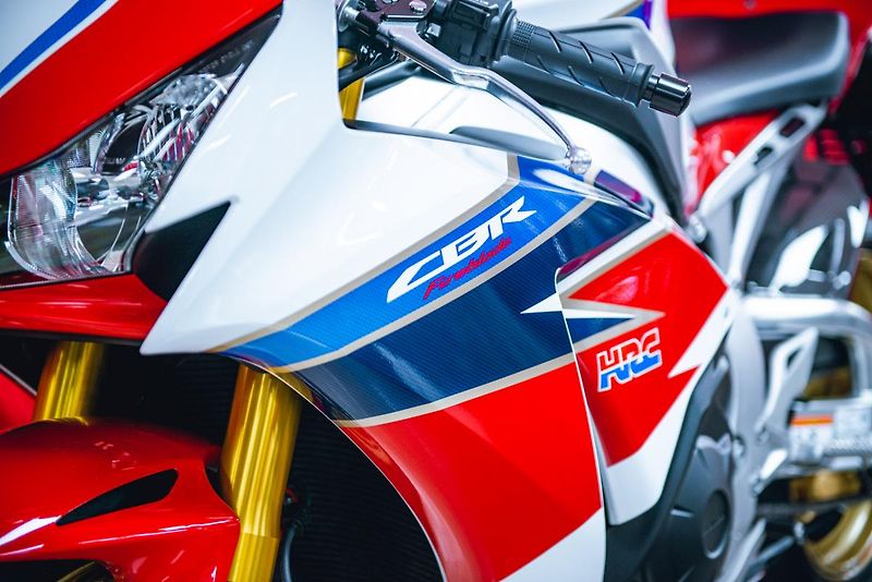 Honda CBR 1000 RR SP 1 MAJITEL  - fotka 30 z 40