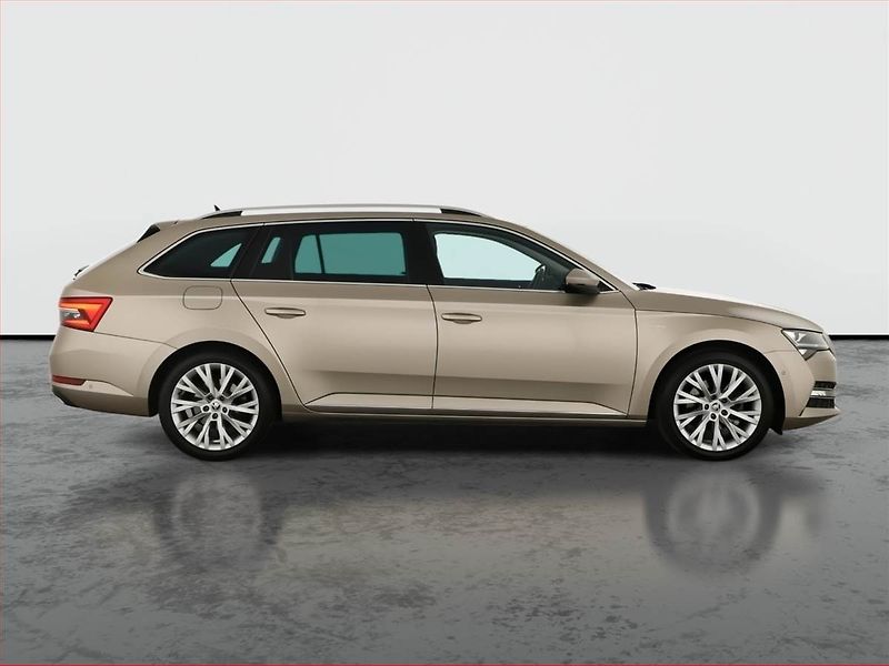 Škoda Superb (2023) Laurin&Klement 1.5 TSI - fotka 6 z 20