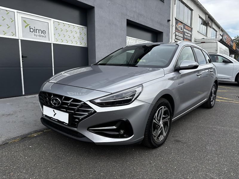 Hyundai i30 (2023) Kombi Smart 1.0 T-GDI - fotka 6 z 13
