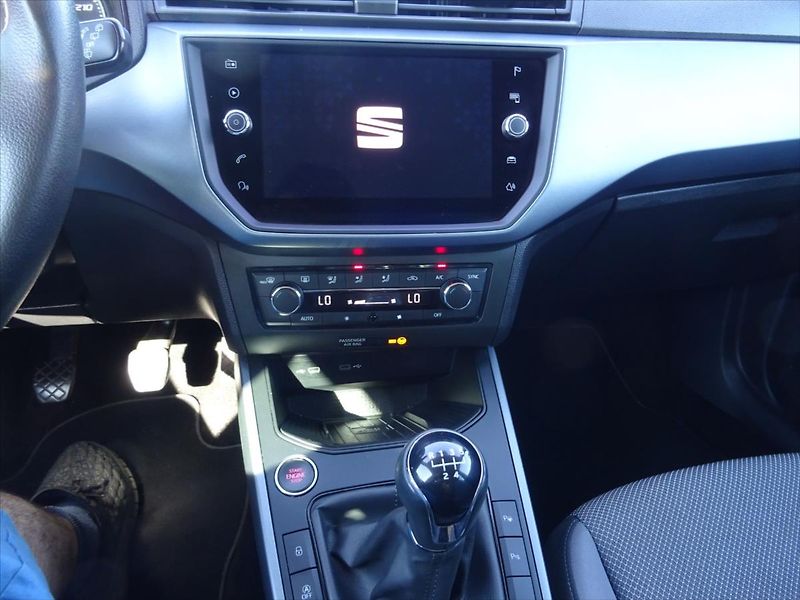 Seat Arona 1,0 TSi 70 kw - fotka 22 z 36