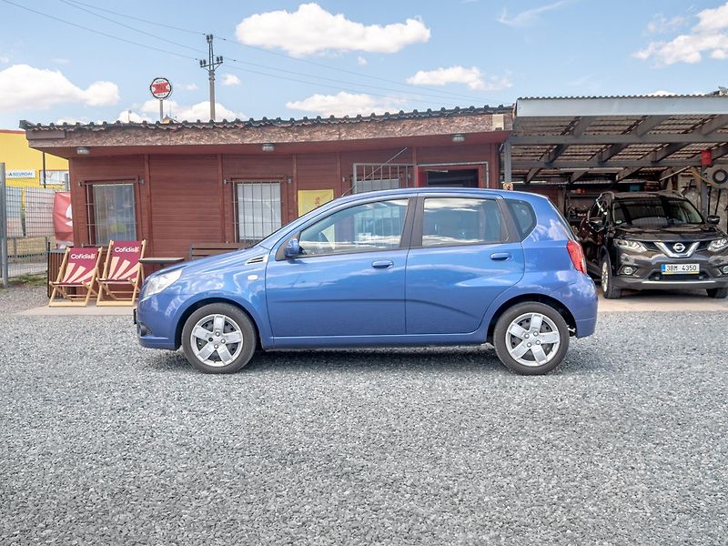 Chevrolet Aveo (2009) 1.2i 62KW - fotka 8 z 38