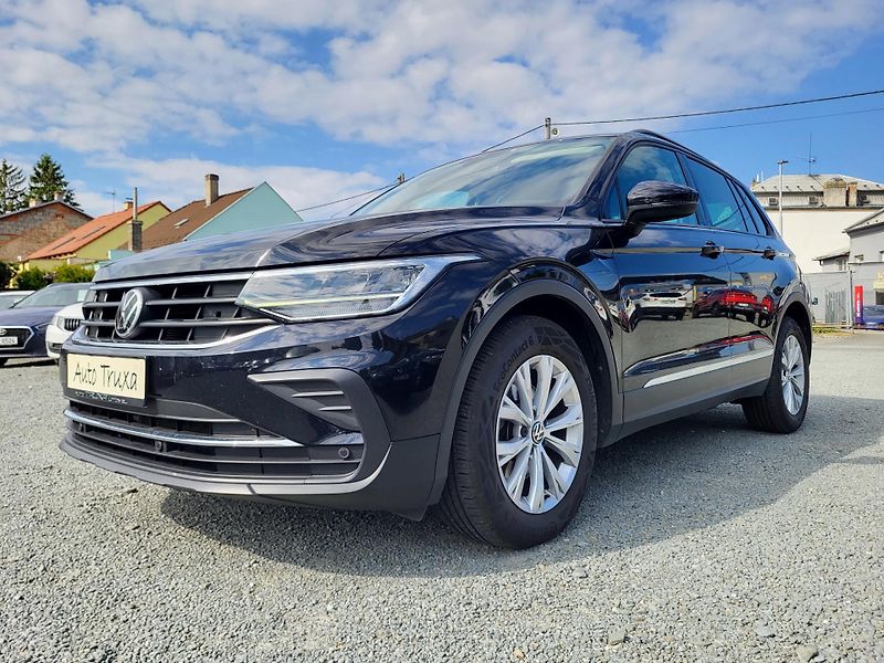 Volkswagen Tiguan 2.0 TDi 90kW LIFE - fotka 29 z 44
