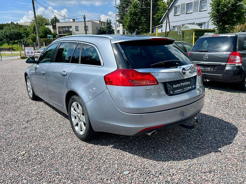 Opel Insignia (2009) 2.0d 118 kW - fotka 7 z 19