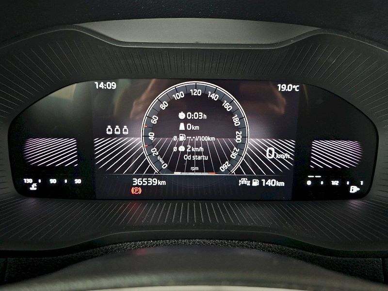 Škoda Karoq (2024) 1.5TSi 110kW AMBITION PLUS - fotka 11 z 35
