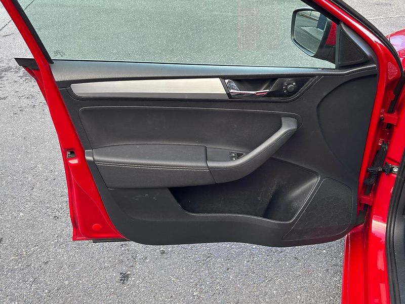 Škoda Rapid Ambition - fotka 13 z 22